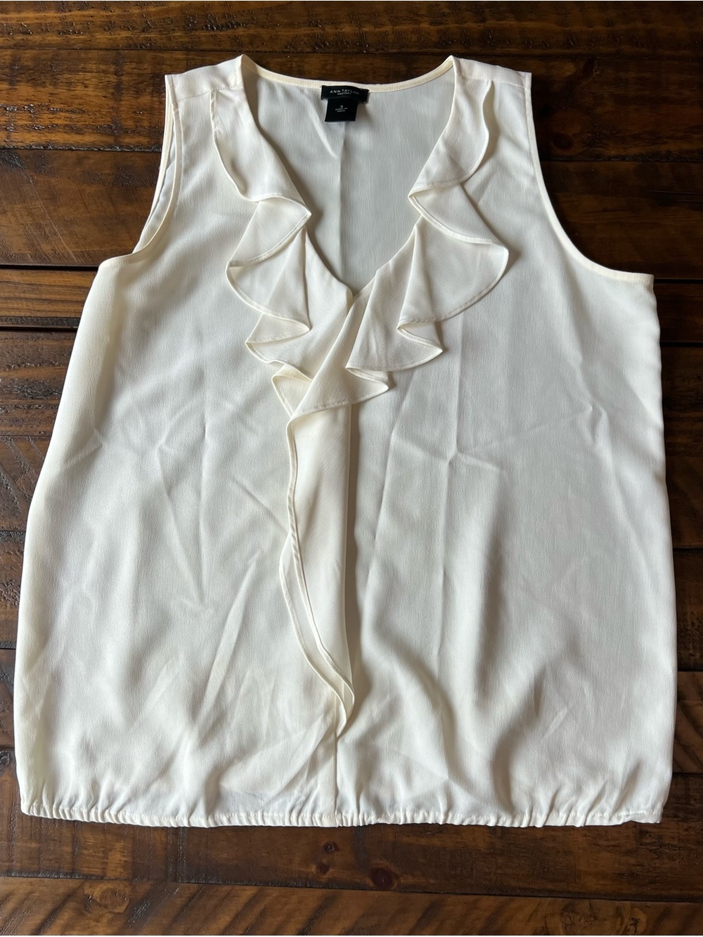 Ann Taylor Ivory Ruffle V-Neck Sleeveless Camisole